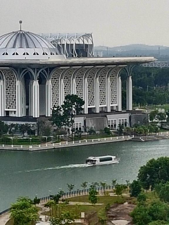 Ayer8 Putrajaya Guesthouse Eksteriør billede